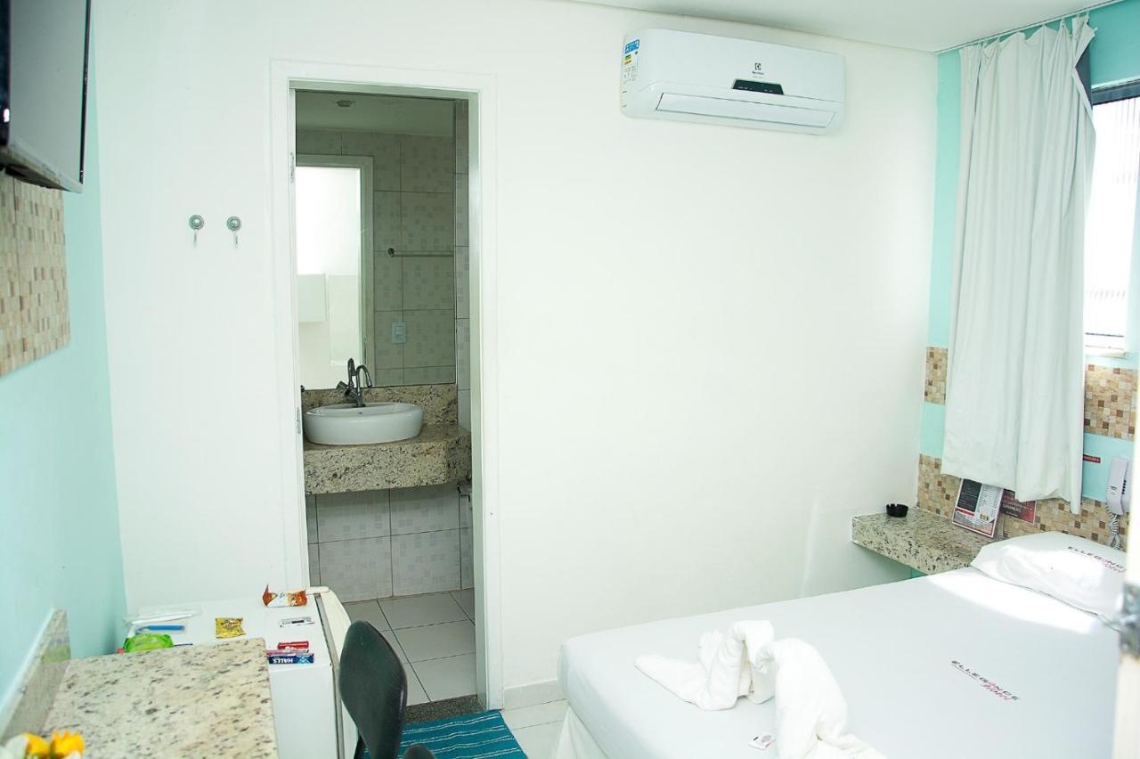 סלבאדור Hotel Ellegance מראה חיצוני תמונה