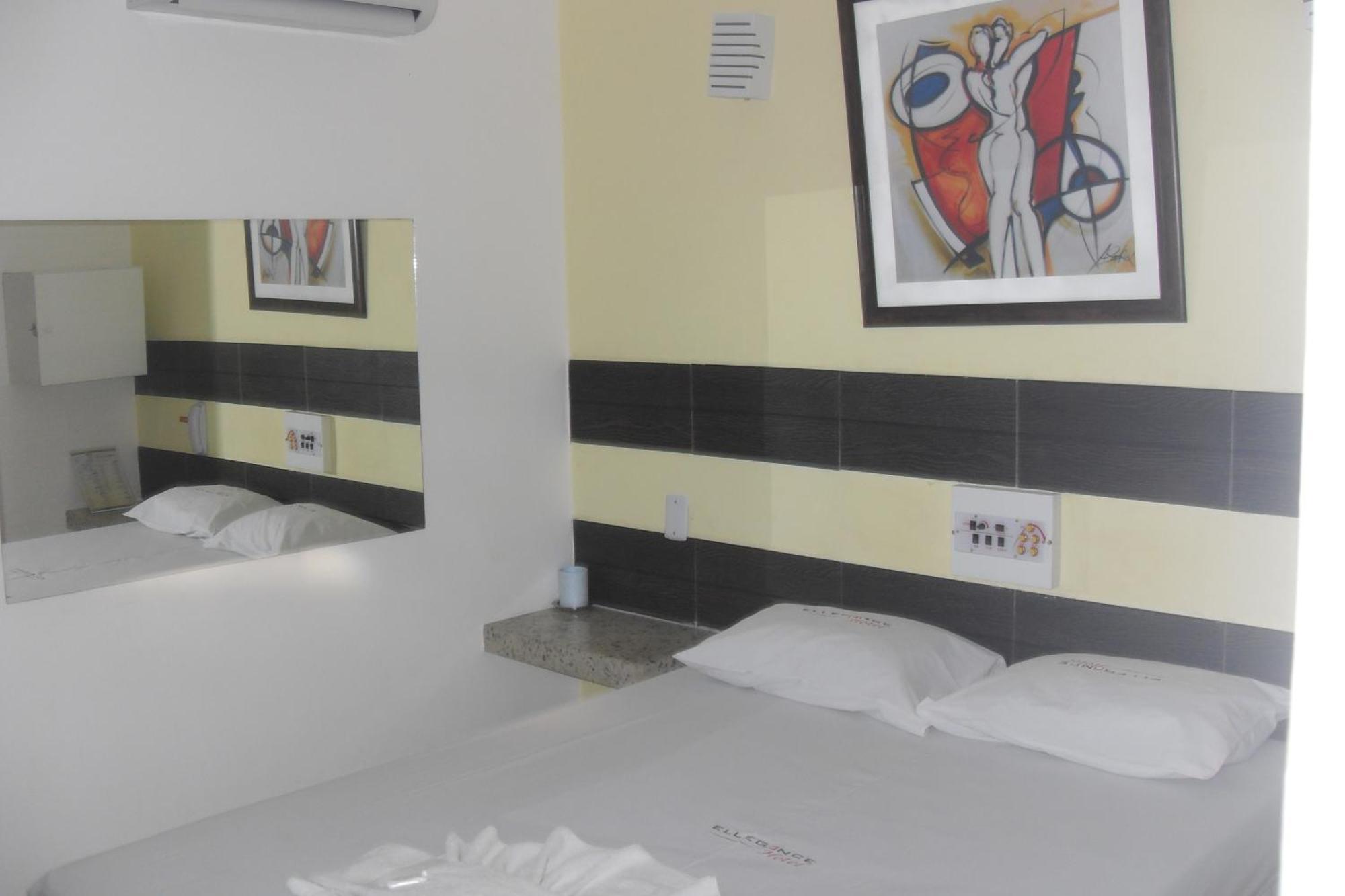 סלבאדור Hotel Ellegance חדר תמונה