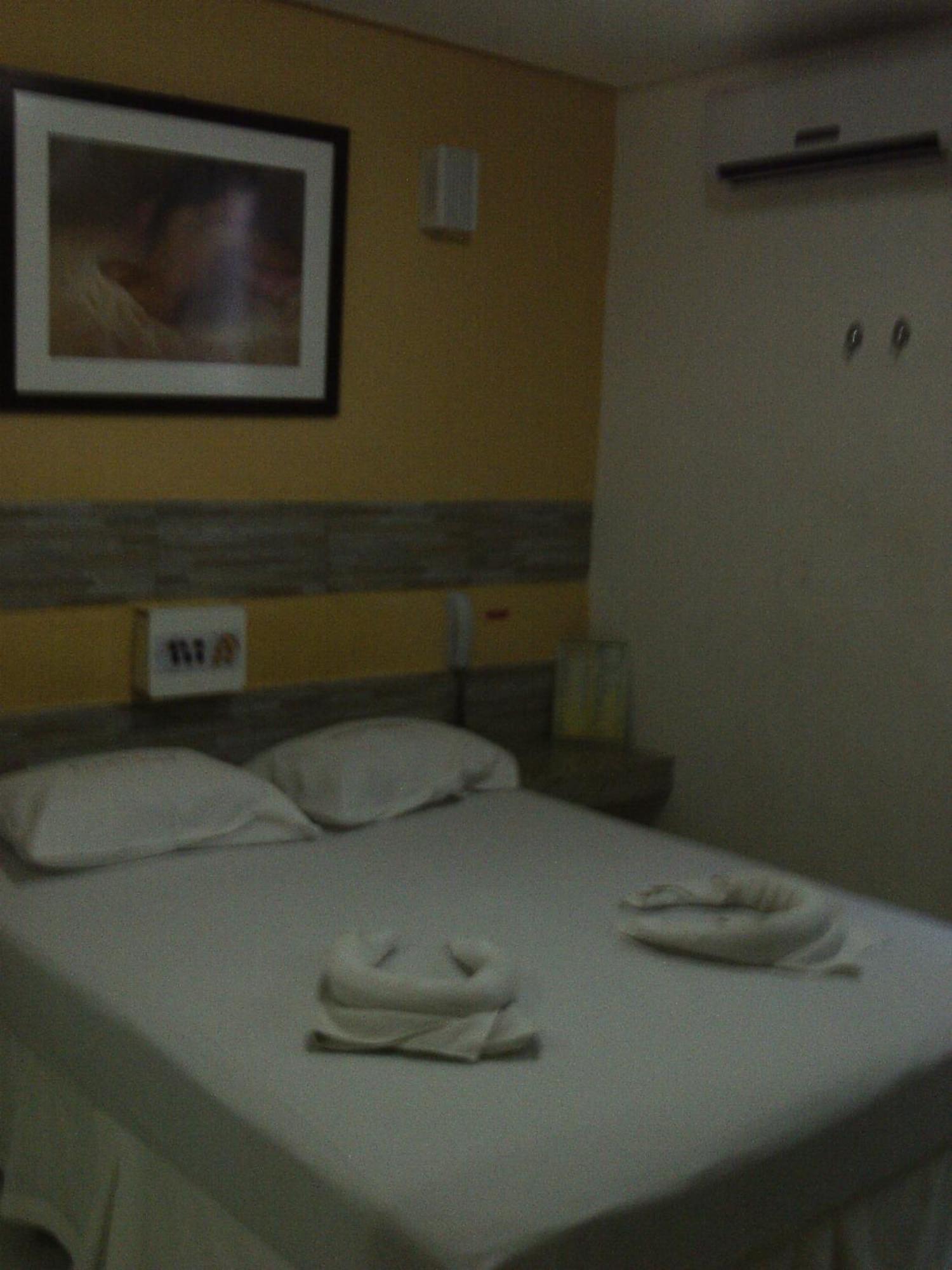 סלבאדור Hotel Ellegance חדר תמונה